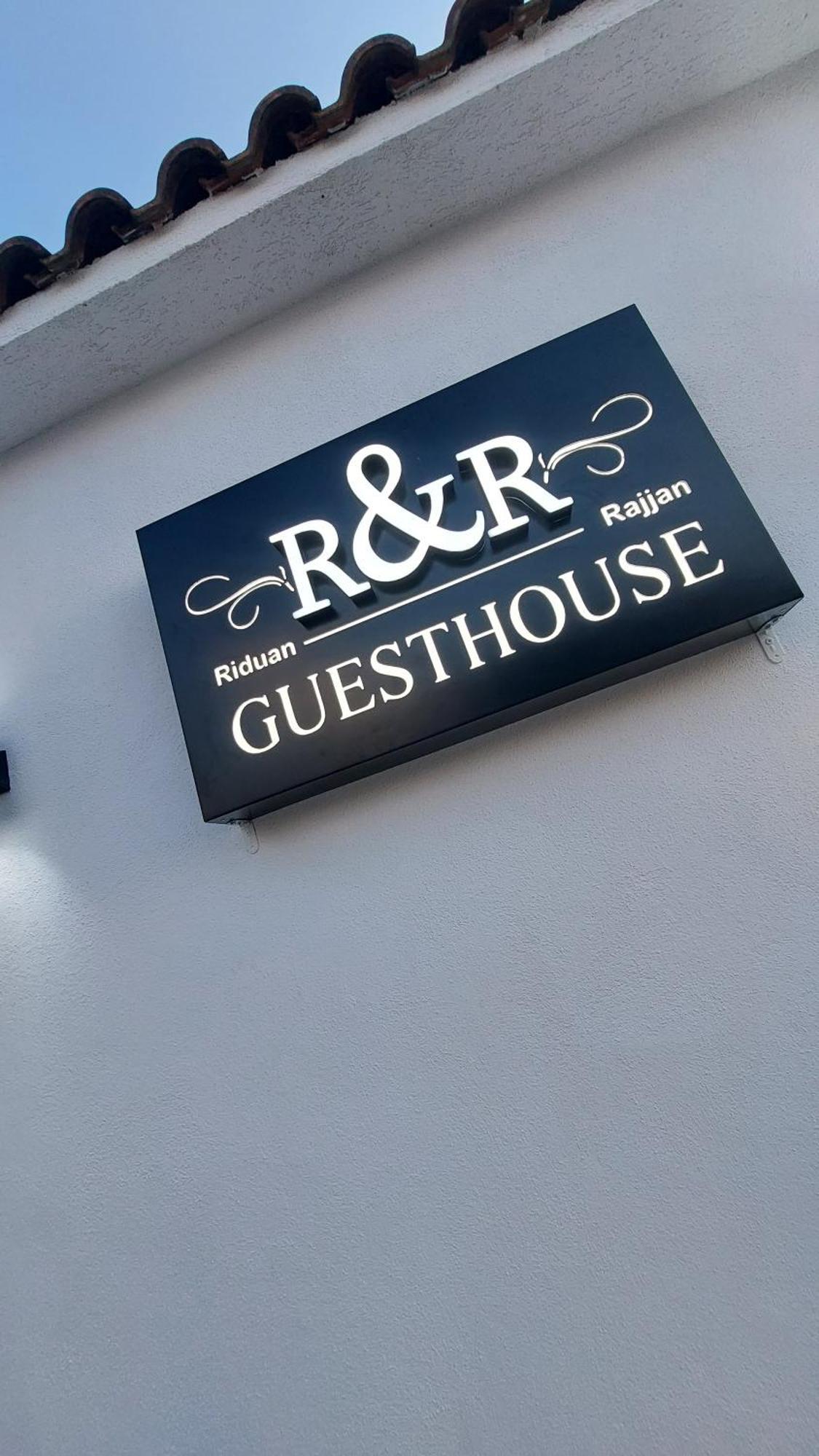 R&R Gesthouse 호텔 Široka 외부 사진